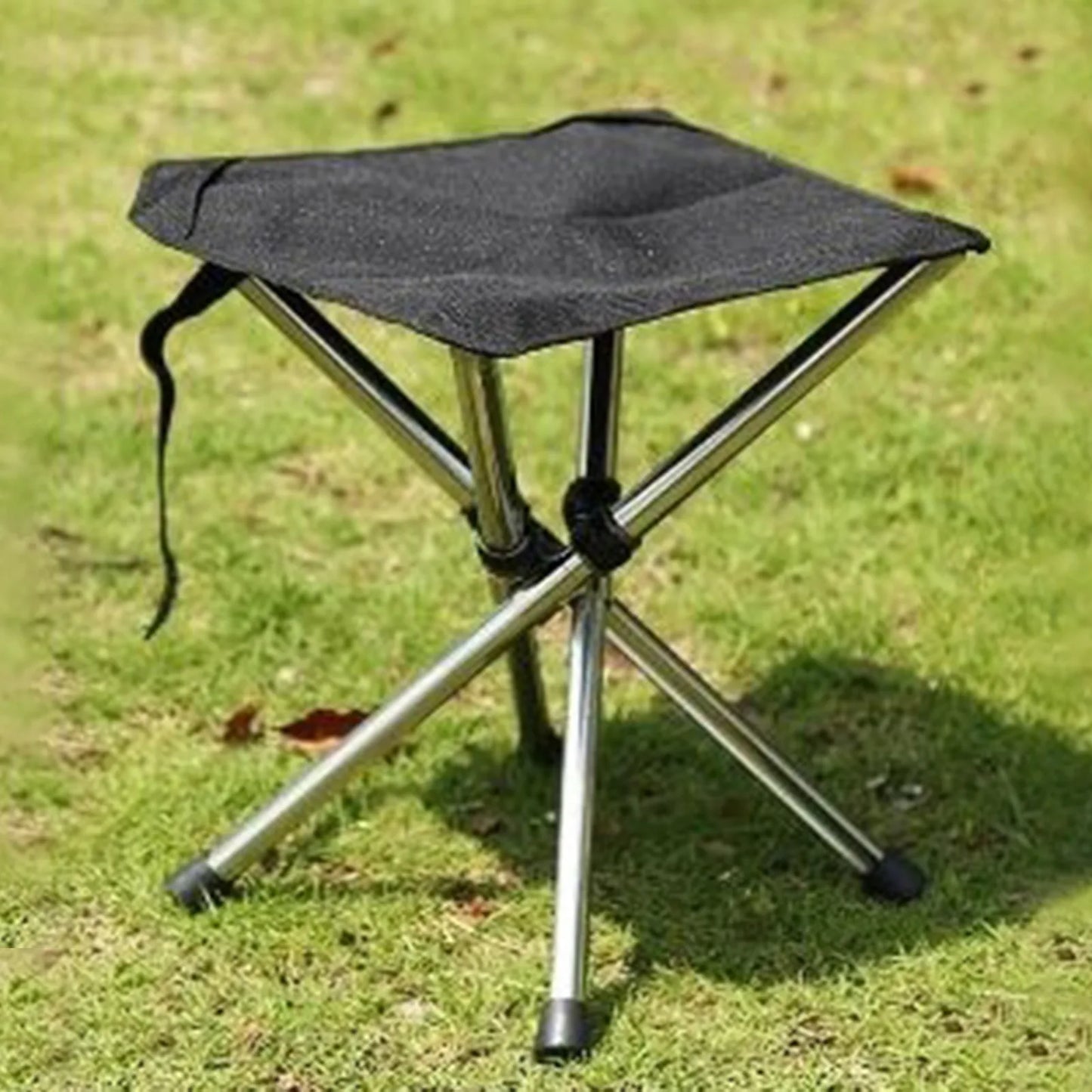 tabouret-pliant-trépied-herbe